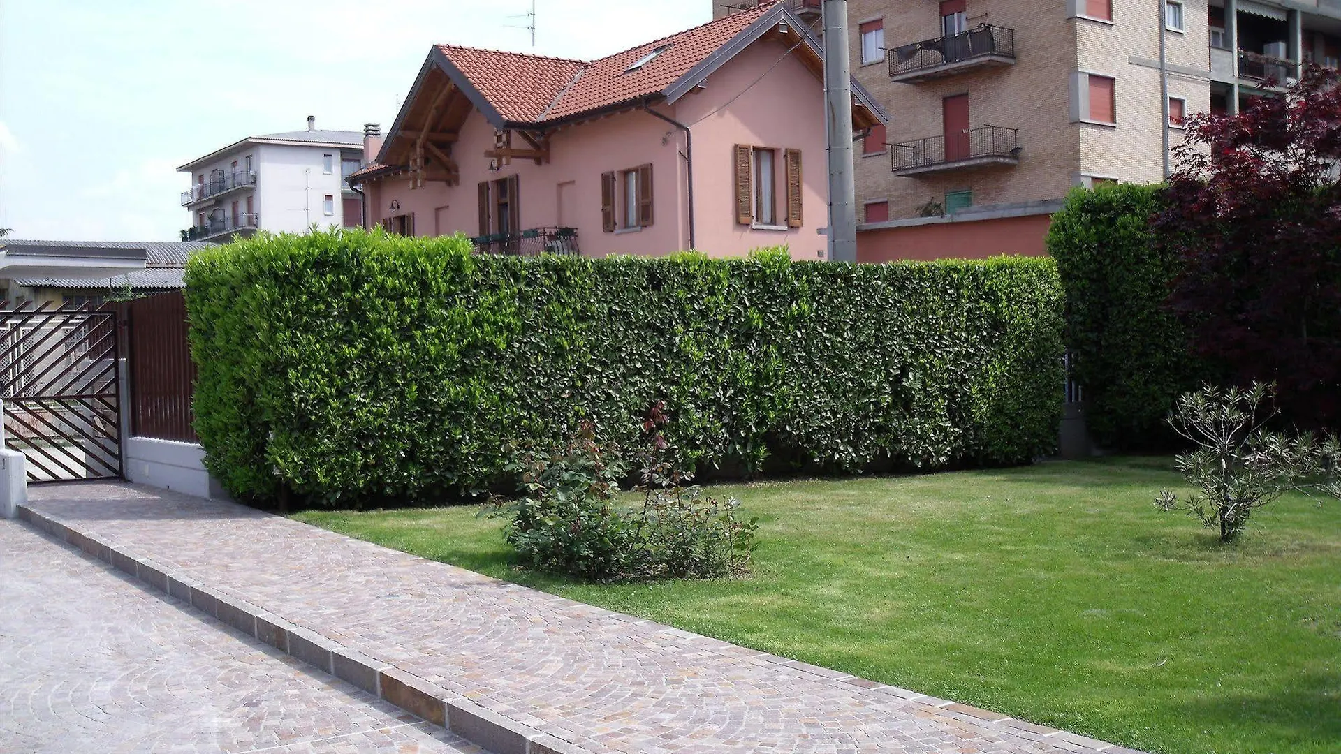 Apartment Comfort Accommodation Residence Bergamo Italy